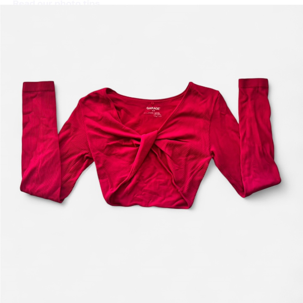 Garage | Women’s Pink Front Twist Long-Sleeve Crop Top